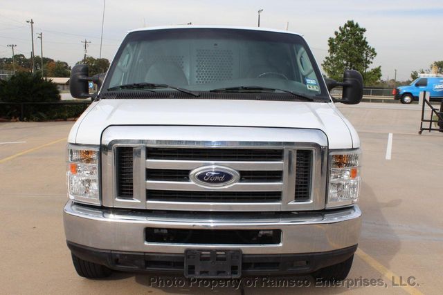 2008 Ford E-250 Base Trim