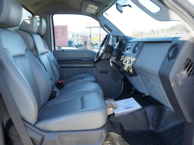 2011 Ford Super Duty F-450 Base Trim